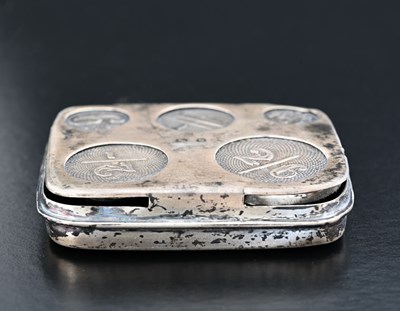 Lot 55 - An Edwardian silver patent coin holder, of...