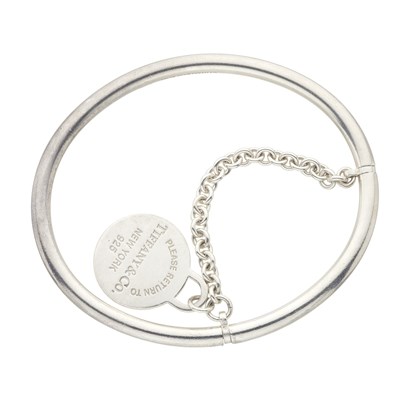 Lot 20 - Tiffany & Co., a silver bangle bracelet