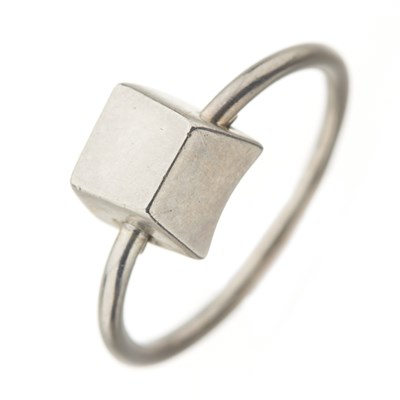 Lot 42 - Frank Gehry for Tiffany & Co., a rare silver Torque Wire ring