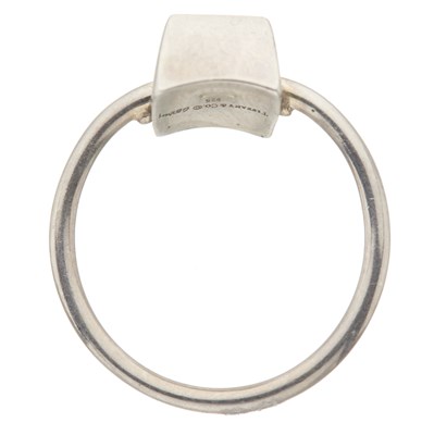 Lot 42 - Frank Gehry for Tiffany & Co., a rare silver Torque Wire ring