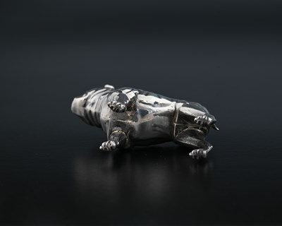 Lot 54 - An Edwardian novelty silver pin cushion,...