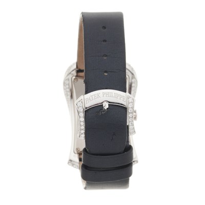 Lot 308 - Patek Philippe - A Gondolo wrist watch