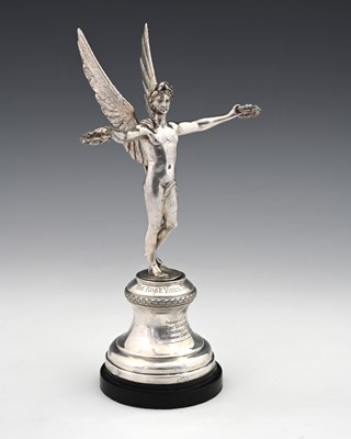 Lot 370 - A George V silver swimming trophy, "The Rose...