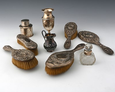 Lot 226 - A group of items comprising an Edwardian...
