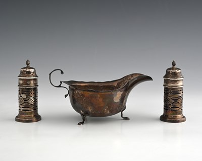 Lot 149 - A George V silver sauceboat, modelled in the...