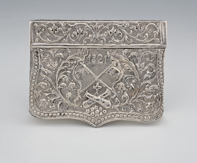 Lot 211 - A novelty silver-coloured metal belt box,...