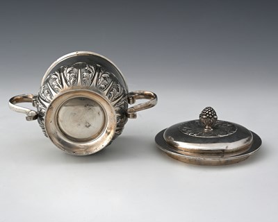 Lot 92 - A George V silver porringer and cover,...