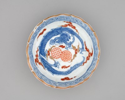 Lot 28 - A pair of Japanese Imari Arita porcelain...