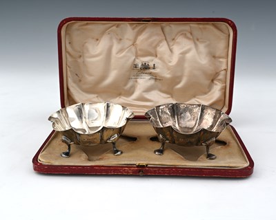 Lot 198 - A cased pair of Edwardian silver bon bon...