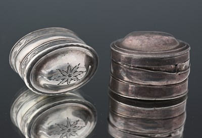 Lot 73 - A George III silver nutmeg grater, of oval...