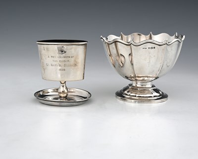 Lot 159 - An Edwardian silver bowl, of fluted form with...
