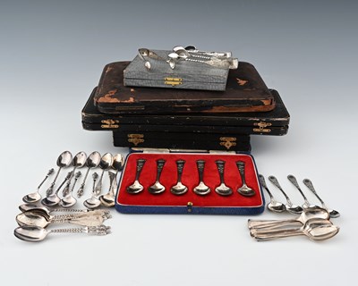 Lot 268 - A set of twelve silver Apostle teaspoons and...