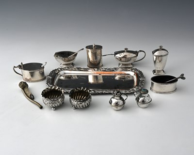 Lot 155 - A George V silver three-piece cruet set,...