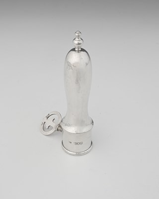 Lot 268 - A Victorian silver ham bone holder, or 'gigot',...