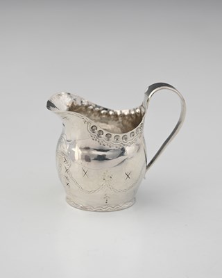 Lot 302 - A George IV silver toy cream jug, Exeter, 1825,...