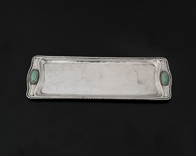 Lot 497 - A George V silver arts & crafts silver pen...