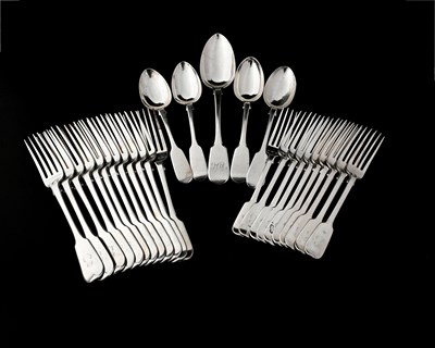 Lot 227 - A quantity of English hallmarked silver...