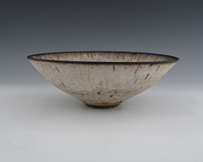 Lot 655 - Dame Lucie Rie (1902-1995), a studio pottery...