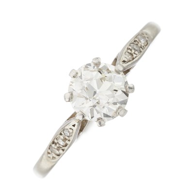 Lot 26 - An early 20th century platinum diamond single-stone ring