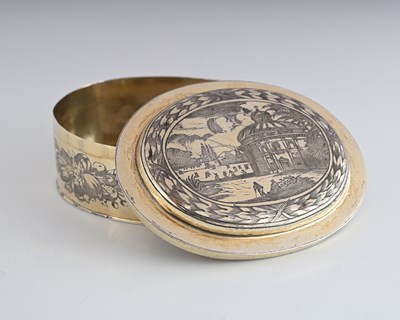 Lot 121 - A 17th-century unmarked silver-gilt box,...