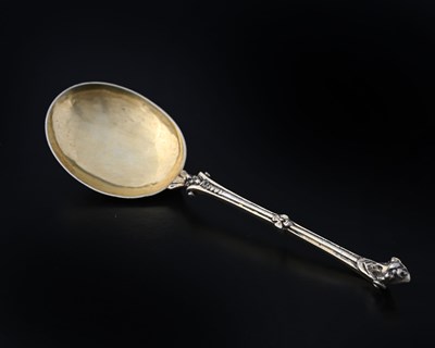 Lot 70 - A seventeenth-century German silver-gilt spoon,...
