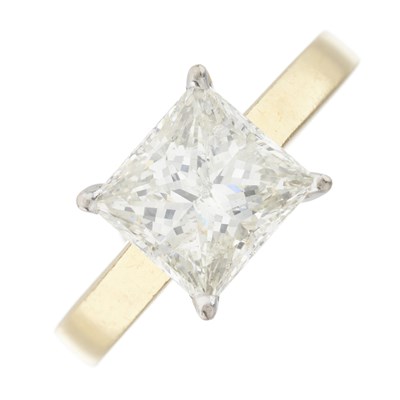 Lot 189 - An 18ct gold diamond single-stone ring