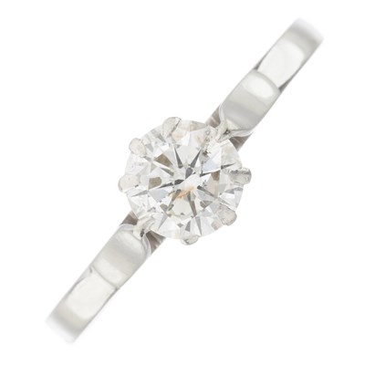 Lot 63 - A diamond single-stone ring