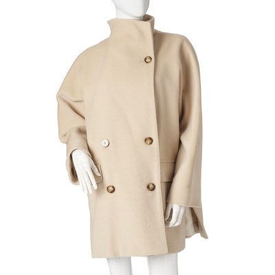 Lot 417 - Max Mara, a cream wool/cashmere jacket.