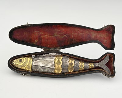 Lot 393 - An eighteenth-century novelty cased etui,...