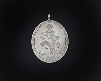 Lot 699 - A George III silver jewel for the Tewkesbury...