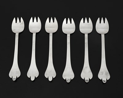 Lot 7 - A set of six Victorian silver trefid pattern...