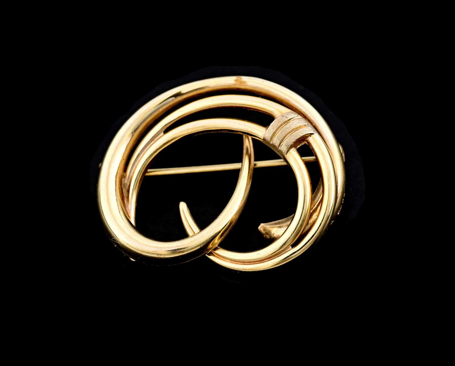 Lot 59 - A 1970s 9ct gold brooch