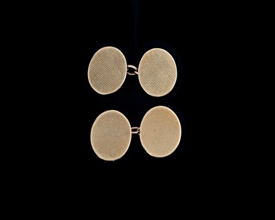 Lot 52 - Smith & Pepper, a pair of 9ct gold cufflinks