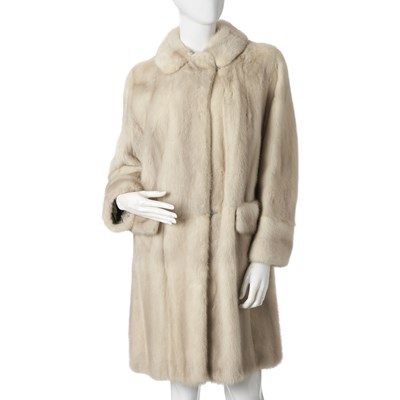 Lot 519 - A knee-length azurene mink coat.