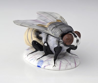 Lot 552 - A Bohemian porcelain novelty honey pot, circa...