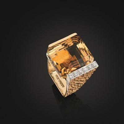 Lot 132 - Andrew Grima, a 1960s 18ct gold citrine and diamond cocktail ring