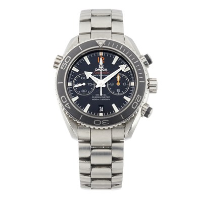 Lot 243 - Omega, a stainless steel Seamaster Planet Ocean 600m chronograph bracelet watch