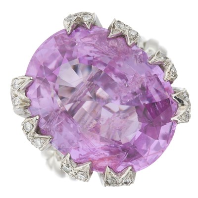 Lot 134 - Verdura, a platinum pink sapphire and diamond Six Blades cocktail ring
