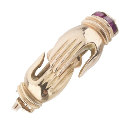 Lot 21 - A late 19th century gold ruby fede gimmel ring