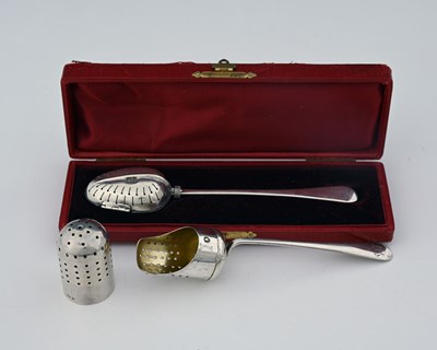 Lot 149 - A Victorian cased silver "Teaette" patent tea...