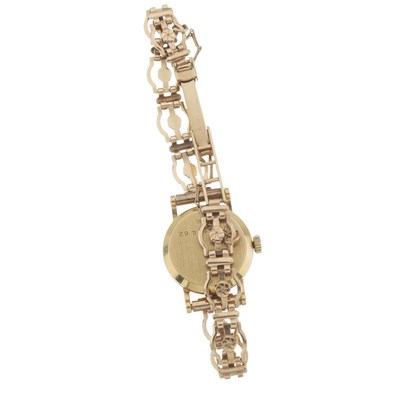 Lot 153 - Eterna, a 9ct gold bracelet watch