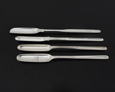 Lot 15 - A collection of four marrow scoops, comprising...