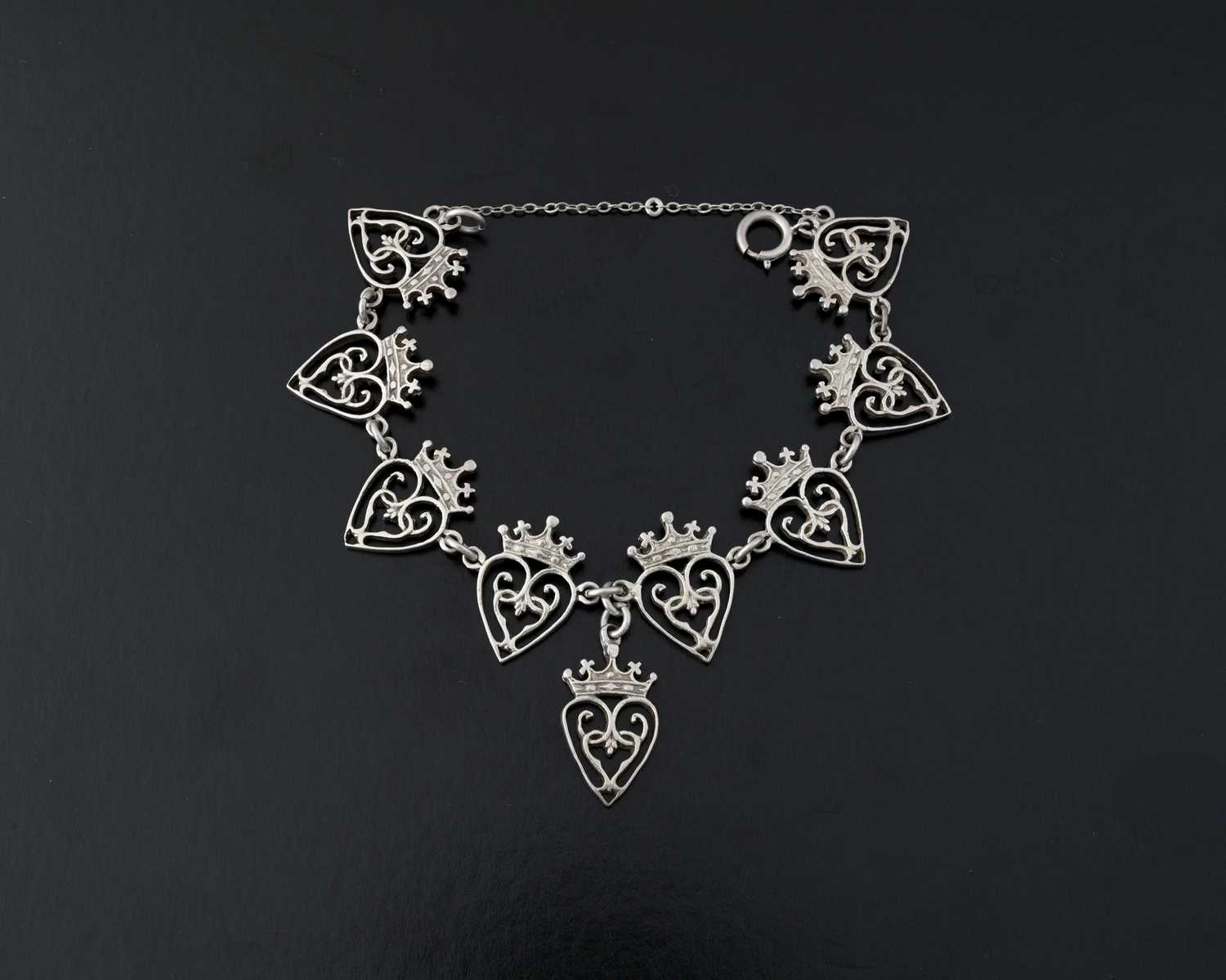 Lot 18 - Hamish Dawson Bowman, a silver crowned heart bracelet