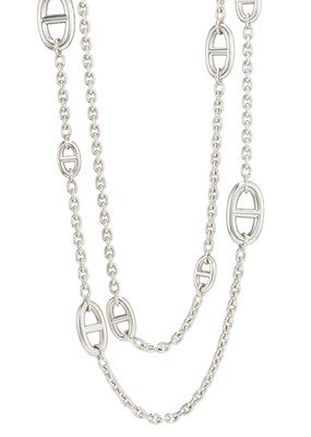 Lot 439 - Hermes, a silver Farandole longuard chain necklace.