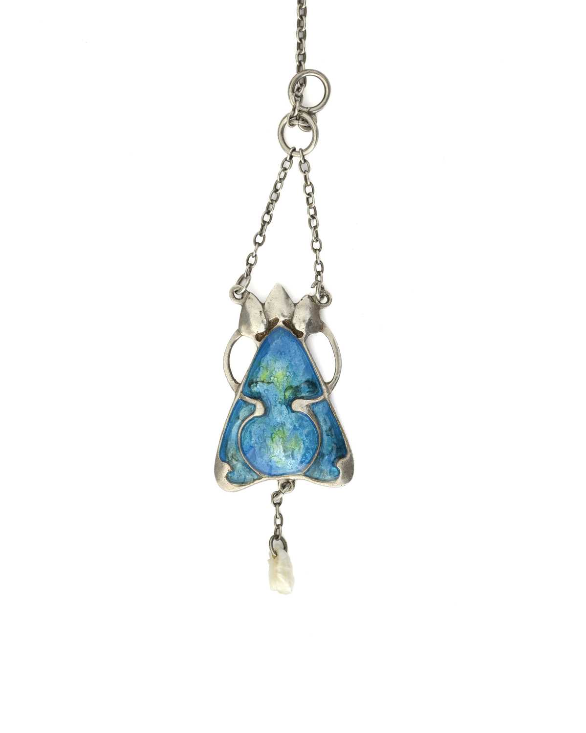 Lot 14 - An Art Nouveau silver enamel and pearl necklace