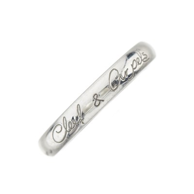 Lot 128 - Van Cleef & Arpels, a platinum Tendrement Signature wedding band ring