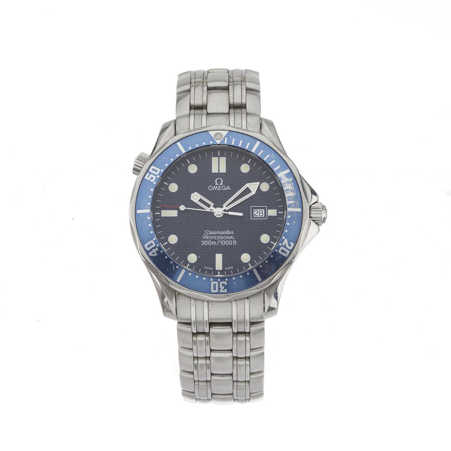 247 - Omega, a stainless steel Seamaster Diver 300M 'GoldenEye' bracelet watch