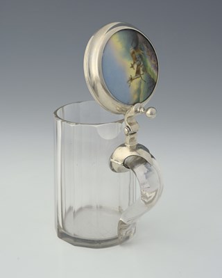 Lot 88 - A George V silver-mounted glass tankard, the...
