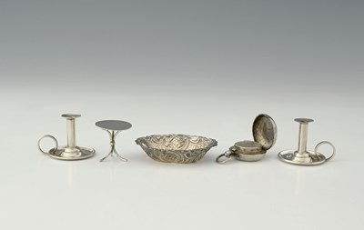Lot 358 - A group of small silver items, to include a...