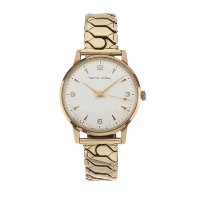 Lot 275 - Smiths, a 9ct gold Astral bracelet watch
